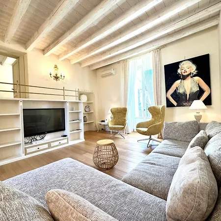Loft Abbazia شقة *